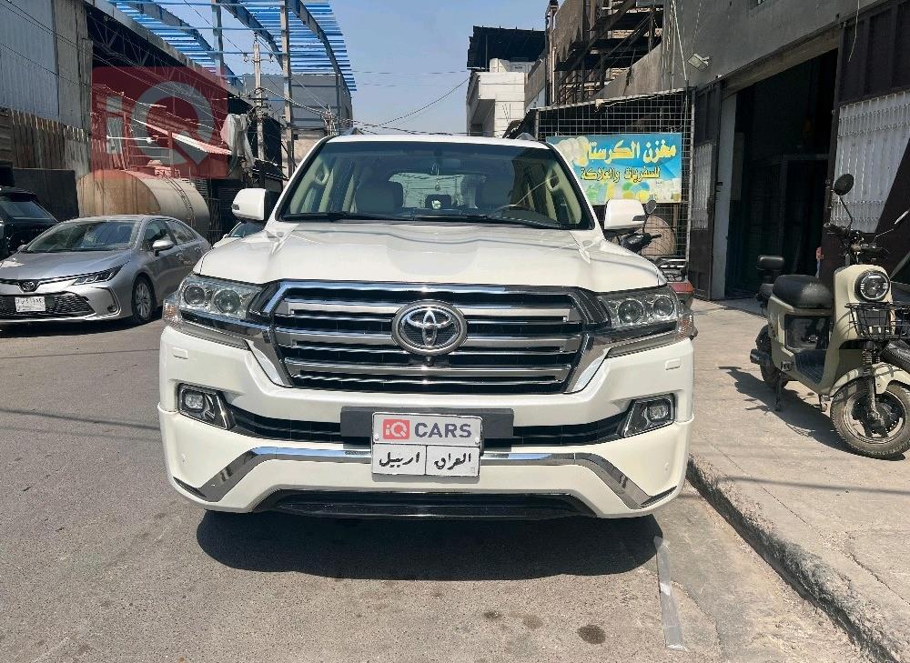 تويوتا لاندكروزر